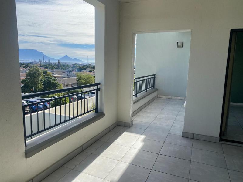 To Let 2 Bedroom Property for Rent in Richwood Western Cape